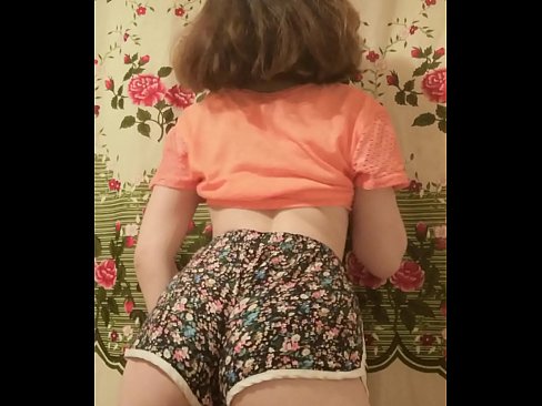 ❤️ seksi genç bebeğim soyunma kapalı onu şort üzerinde kamera ❤ Seks videosu bize %tr.eviewporn.ru ﹏